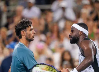Musetti eliminato ai quarti a Cincinnati, Tiafoe in semifinale