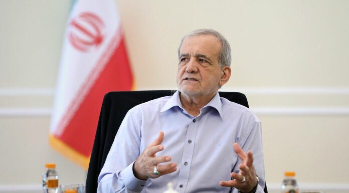 Iran, Pezeshkian “Mondo sbalordito da nostra resistenza, non siamo il Venezuela”