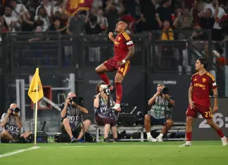 Tre volte Dybala-Malen, poi Pisilli: la Roma piega la Fiorentina