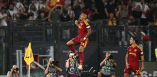 Tre volte Dybala-Malen, poi Pisilli: la Roma piega la Fiorentina