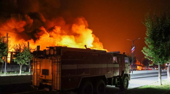 Ucraina, due morti nell’attacco alla raffineria russa a Krasnodar