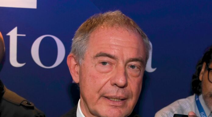 Ex Ilva, Urso “Lavoriamo a piano per Taranto, a settembre tavolo a Chigi”