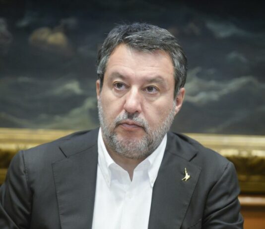 Salvini “Prorogheremo sconto su diesel, poi ragioniamo più su lungo termine”