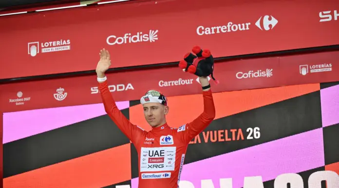 Pogacar vince in solitaria alla Vuelta e blinda la maglia rossa