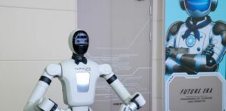 La Cina studia “100 standard” da applicare alla produzione di robot umanoidi