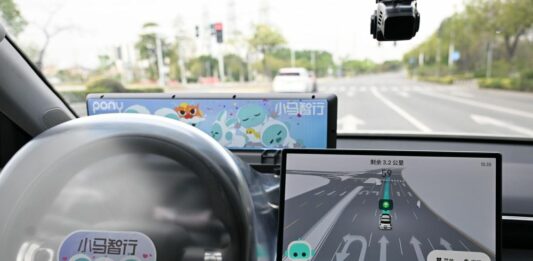 Cina, al vaglio nuove norme sulla guida autonoma