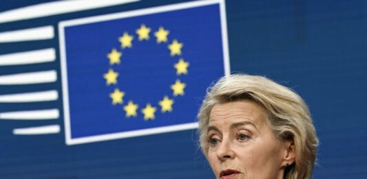 Von der Leyen “Bilancio Ue sarà braccio finanziario della nostra indipendenza”