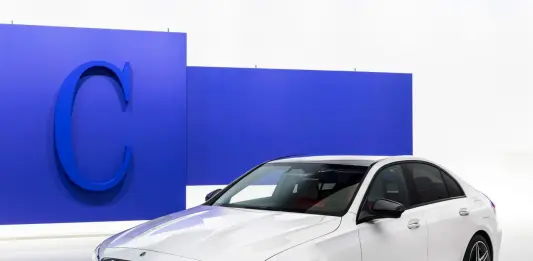 Nuova Mercedes-Benz Classe C, design aggiornato e tecnologia evoluta