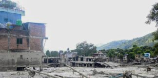 Nepal, sale a 389 il bilancio delle vittime