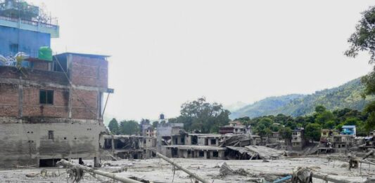 Nepal, sale a 389 il bilancio delle vittime