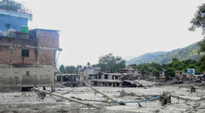 Nepal, sale a 389 il bilancio delle vittime