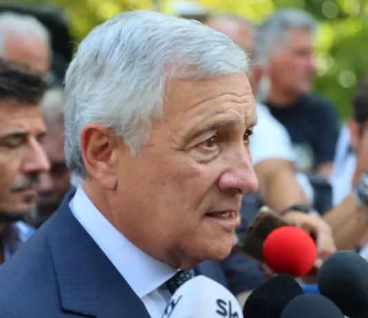 Tajani “Tasse extraprofitti è una storia di fallimenti, a rischio investimenti”