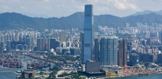 Hong Kong, un corso di formazione sull’IA per i cittadini