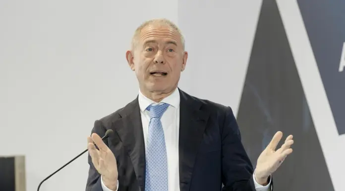 Urso “Una social card per la benzina? Allo studio misure selettive”