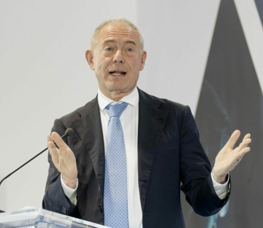 Urso “Una social card per la benzina? Allo studio misure selettive”