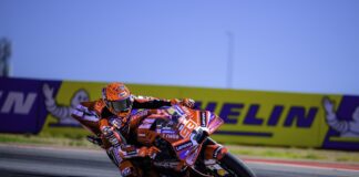Marc Marquez vince la Sprint di Aragon davanti al fratello Alex, Bezzecchi terzo