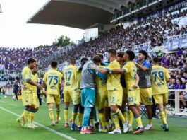 Fiorentina, festa centenario da incubo: il Frosinone cala il tris al franchi