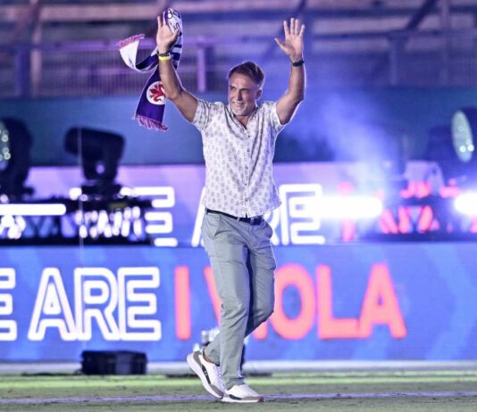 Il Centenario della Fiorentina tra suoni e ricordi, ovazione per Batigol