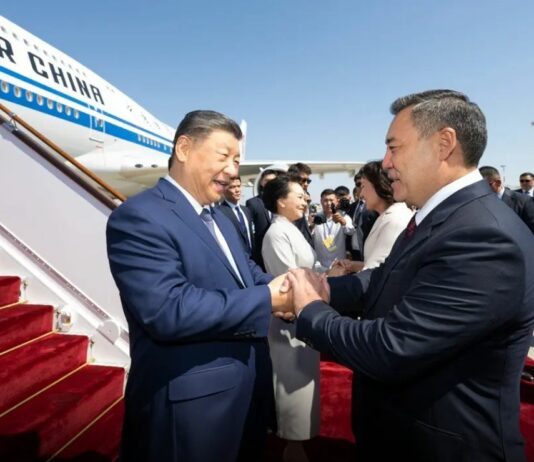Il presidente cinese Xi Jinping in Kirghizistan per il Vertice SCO