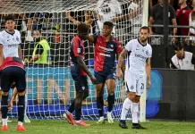 Calhanoglu lancia l’Inter a Cagliari, nerazzurri a punteggio pieno