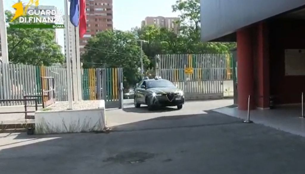 Traffico di stupefacenti a Roma Est, sequestrati 13 Kg di droga e 2 arresti