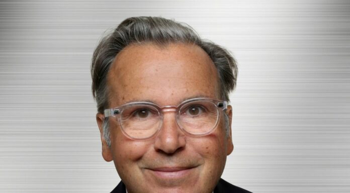 Stellantis, Arnaud Belloni nuovo amministratore delegato di Fiat, Abarth e Lancia e chief marketing per l’Europa