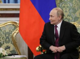 Ucraina, per Putin sforzi “nella direzione” di una soluzione pacifica