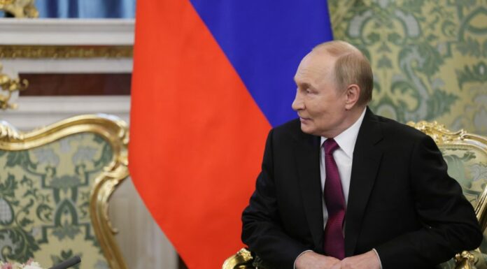Ucraina, per Putin sforzi “nella direzione” di una soluzione pacifica