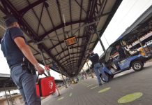 A Ferragosto giro di vite della Polizia in stazione a Bologna: oltre 1500 controlli, un arresto e sette denunce