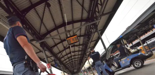 A Ferragosto giro di vite della Polizia in stazione a Bologna: oltre 1500 controlli, un arresto e sette denunce