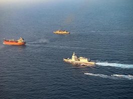 Nave della Marina italiana abborda a ovest di Pantelleria una petroliera sanzionata dall’Ue e appartenente alla “flotta ombra” russa