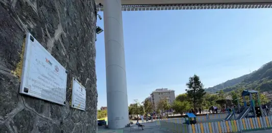 Ponte Morandi, Aster commemora vittime e cancella scritte offensive dalla Radura della Memoria di Genova