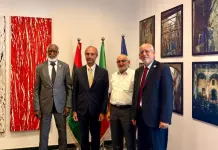 L’ambasciatore Alberini incontra una delegazione del Comitato di amicizia Libia-Italia, focus su relazioni bilaterali