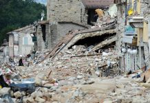 10 anni fa il sisma nel Centro Italia, oggi ad Amatrice la messa con Meloni. Mattarella “Ultimare il risanamento nel più breve tempo possibile”