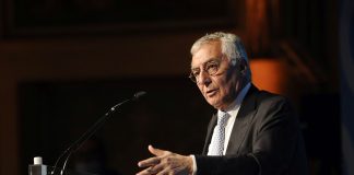 Unioncamere, 1,5 milioni usano l’app “Impresa Italia”. Prete “Sorpasso dello smartphone sul web”