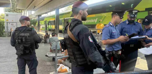 Maxi operazione dei Carabinieri sul litorale di Anzio, tre arresti e sequestro di armi e droga