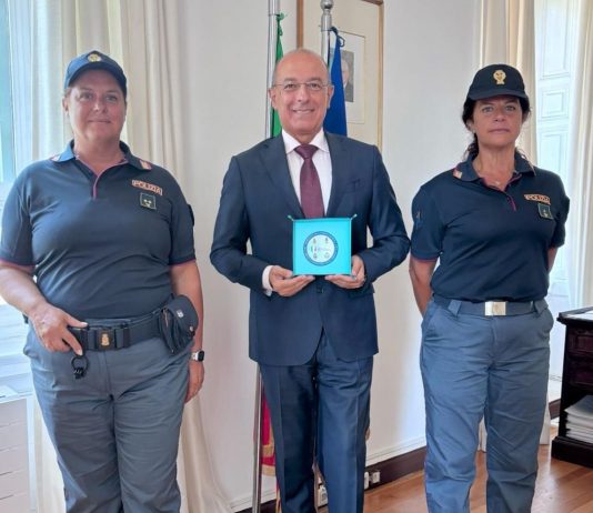 Grecia, l’Ambasciatore Cuculi ringrazia le agenti della Polizia di Stato impegnate ad Atene