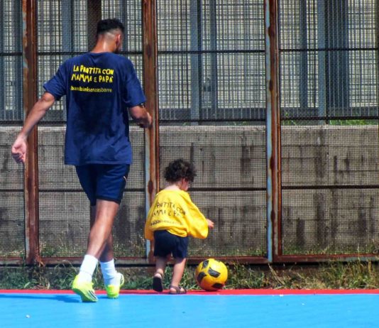 Intesa Sanpaolo sostiene la raccolta fondi del progetto “La partita con mamma e papà” dell’Associazione Bambini senza sbarre