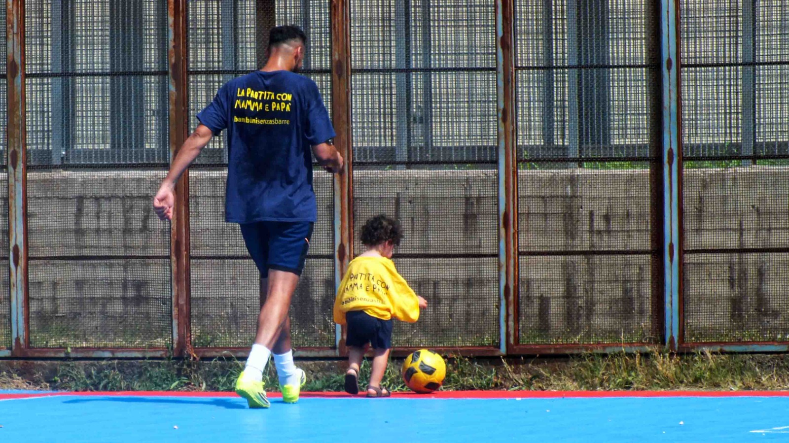 Intesa Sanpaolo sostiene la raccolta fondi del progetto “La partita con mamma e papà” dell’Associazione Bambini senza sbarre