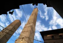 Primo semestre positivo per il turismo in Emilia-Romagna, 6,2 milioni di arrivi e 17,5 milioni di pernottamenti