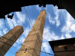 Primo semestre positivo per il turismo in Emilia-Romagna, 6,2 milioni di arrivi e 17,5 milioni di pernottamenti