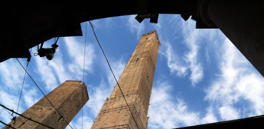 Primo semestre positivo per il turismo in Emilia-Romagna, 6,2 milioni di arrivi e 17,5 milioni di pernottamenti