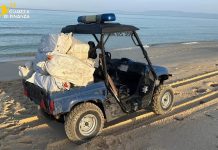 La Guardia di Finanza di Brescia recupera 2 tonnellate di cocaina gettate in mare in Portogallo