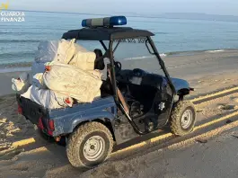 La Guardia di Finanza di Brescia recupera 2 tonnellate di cocaina gettate in mare in Portogallo
