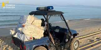 La Guardia di Finanza di Brescia recupera 2 tonnellate di cocaina gettate in mare in Portogallo