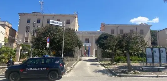 Atti osceni alla presenza di minori in un pub nel Palermitano, arrestato un 48enne