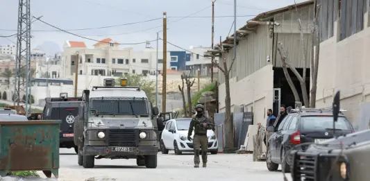 Evacuati cinque attivisti italiani in Cisgiordania. Media palestinesi “Espulsi con la forza dall’esercito israeliano”