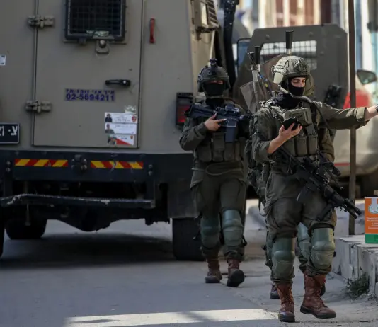 Evacuati cinque attivisti italiani in Cisgiordania. Media palestinesi “Espulsi con la forza dall’esercito israeliano”