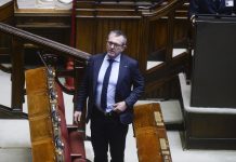 Delmastro, no a maggioranza della Giunta a una nuova istruttoria: il voto sulle chat torna subito in Aula