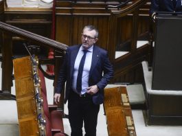 Delmastro, no a maggioranza della Giunta a una nuova istruttoria: il voto sulle chat torna subito in Aula